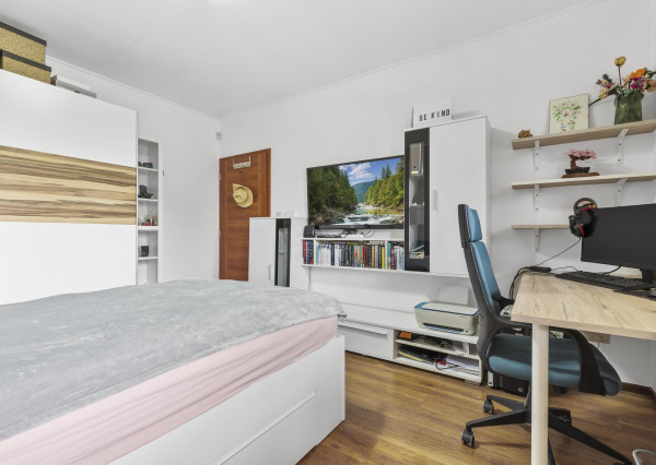 NA PREDAJ Exkluzívny 4-izbový rodinný dom  – Hviezdoslavov - PREDANÉ