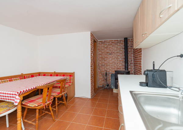 PREDANÉ 06/2025 - Rekr. chata 54m2 (1248m2) - Nová Ves n/Váhom