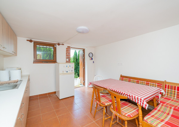 PREDANÉ 06/2025 - Rekr. chata 54m2 (1248m2) - Nová Ves n/Váhom