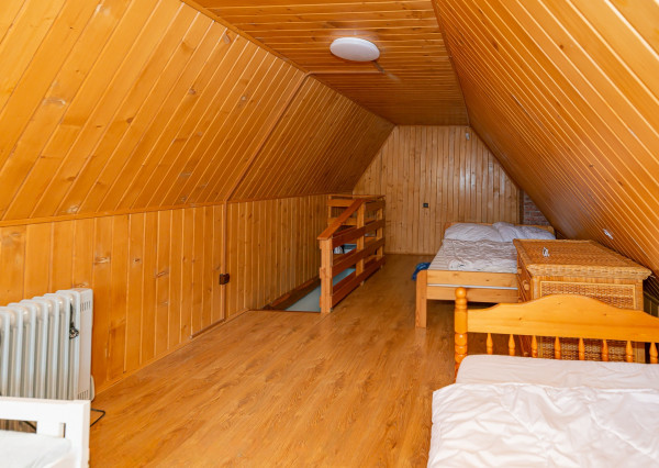 PREDANÉ 06/2025 - Rekr. chata 54m2 (1248m2) - Nová Ves n/Váhom