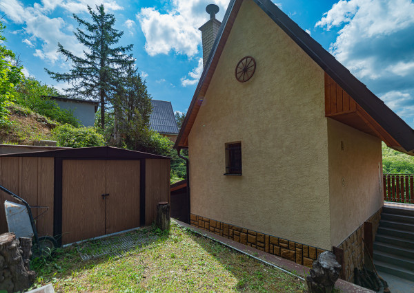 PREDANÉ 06/2025 - Rekr. chata 54m2 (1248m2) - Nová Ves n/Váhom