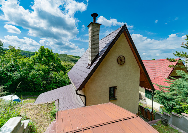 PREDANÉ 06/2025 - Rekr. chata 54m2 (1248m2) - Nová Ves n/Váhom