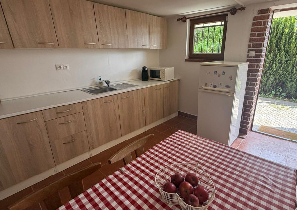 PREDANÉ 06/2025 - Rekr. chata 54m2 (1248m2) - Nová Ves n/Váhom