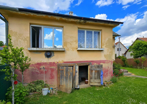 NA PREDAJ - rodinný dom - Slavnica-Podhorie (okr.Ilava)