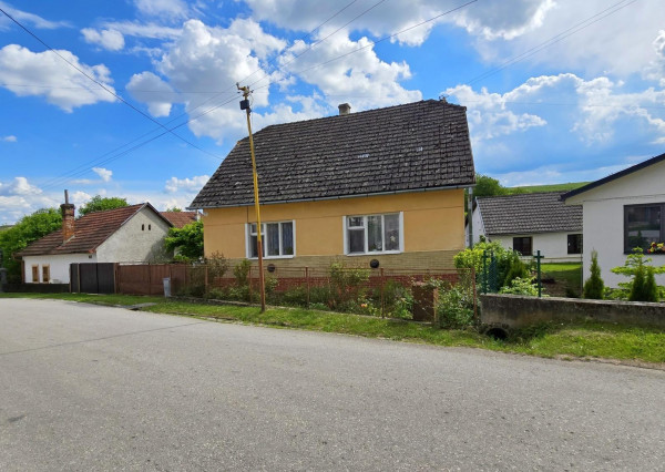 NA PREDAJ - rodinný dom - Slavnica-Podhorie (okr.Ilava)