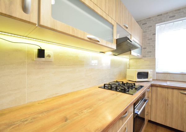 PREDAJ - kompletne prerobený tehlový 2-izbový byt+ VIDEO