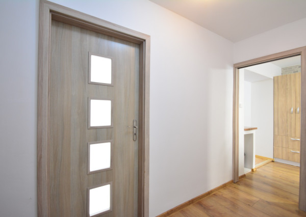 PREDAJ - kompletne prerobený tehlový 2-izbový byt+ VIDEO