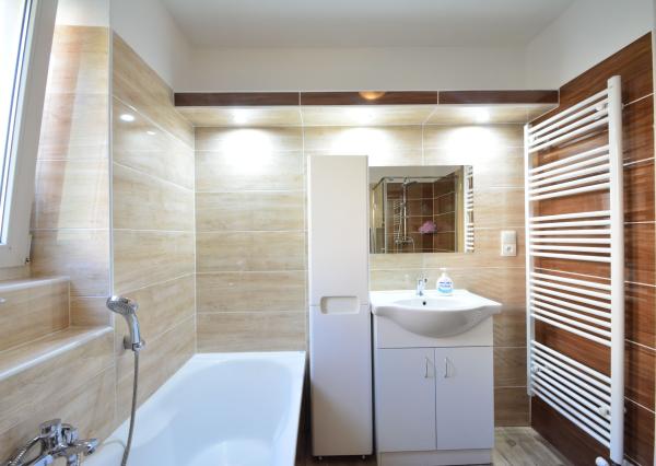 PREDAJ - kompletne prerobený tehlový 2-izbový byt+ VIDEO