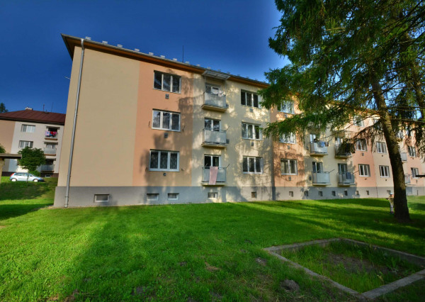 PREDAJ - kompletne prerobený tehlový 2-izbový byt+ VIDEO