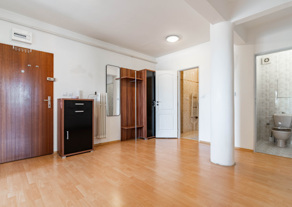 NA PREDAJ VEĽKOMETRÁŽNY 2 IZBOVÝ BYT V ŠAMORÍNE - NOVINKA