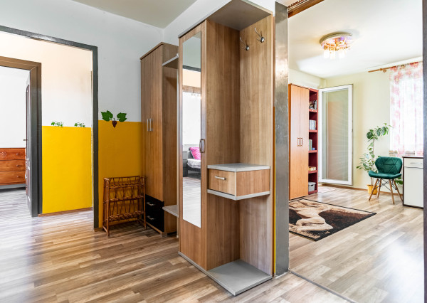 Na predaj 3-izbový byt vo výbornej lokalite - Šamorín