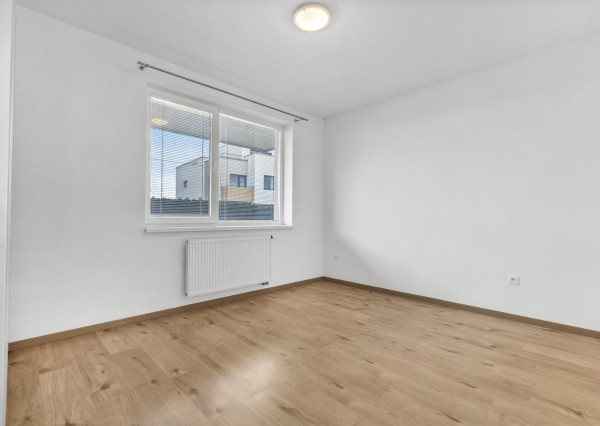 3-izbový byt so záhradkou a parkovaním vo Hviezdoslavove