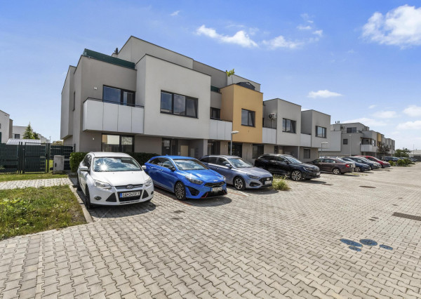 3-izbový byt so záhradkou a parkovaním vo Hviezdoslavove