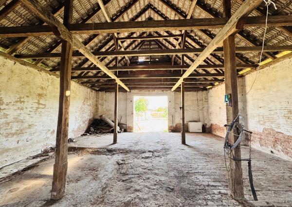 Na predaj rodinný dom so stodolou a veľkým pozemkom