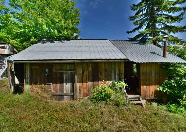 CHALUPA v obci Brutovce (okres Levoča)+ VIDEO obhliadka