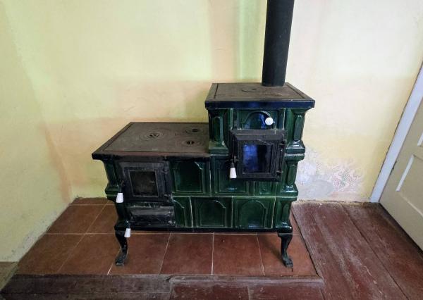 CHALUPA v obci Brutovce (okres Levoča)+ VIDEO obhliadka