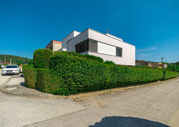 PREDAJ - Rodinný dom, Hôrka nad Váhom