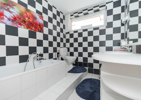 PREDAJ - Rodinný dom, Hôrka nad Váhom