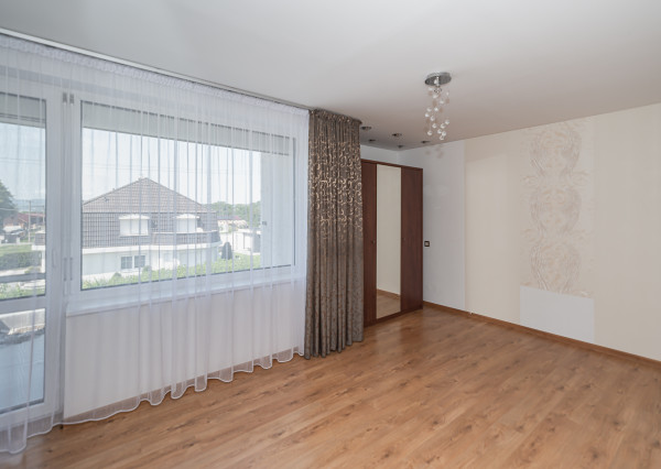 PREDAJ - Rodinný dom, Hôrka nad Váhom