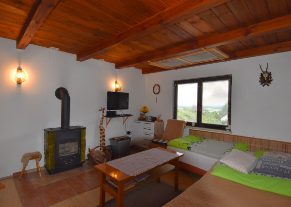 Na predaj rekreačná chata v obci Sološnica