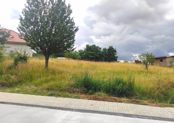 Na predaj pozemok Kuchyňa