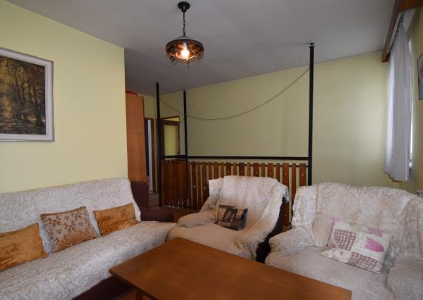 Na predaj rodinný dom s garážou v Malackách