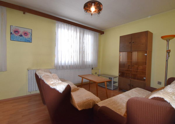 Na predaj rodinný dom s garážou v Malackách