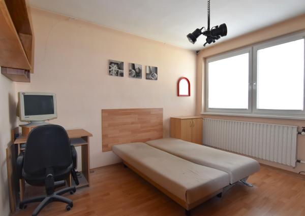 Na predaj rodinný dom s garážou v Malackách