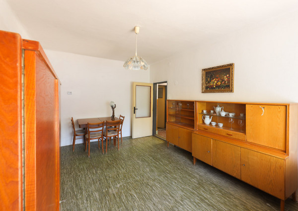 Rodinný dom v obci Dolný Ohaj s pivnicou a veľkou záhradou