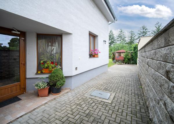 PREDAJ rodinného domu s penziónom,Trebatice, 5min od Piešťan