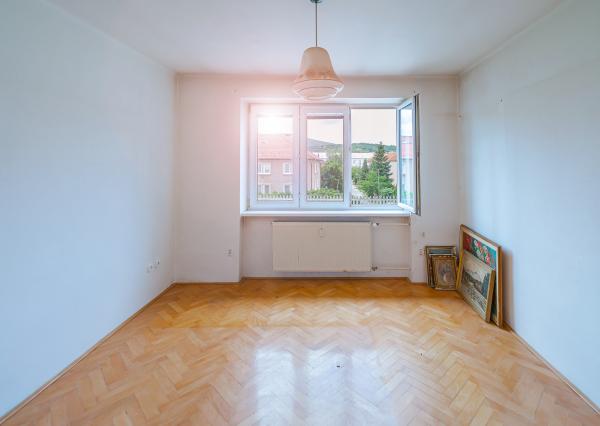 PREDANÉ 09/2025- 3-izbový tehlový byt, ul.1.mája