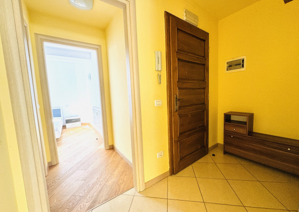 NA PREDAJ  svetlý  2-izbový podkrovný byt v centre Skalice – Potočná ulica.