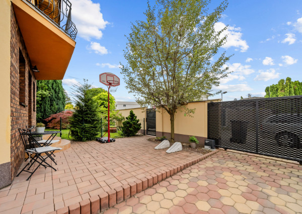 NA PREDAJ_RODINNÝ DOM_ŠAMORÍN_ MLIEČNO- VÝRAZNÁ ZĽAVA!!!