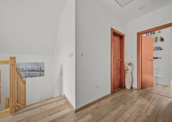 NA PREDAJ_RODINNÝ DOM_ŠAMORÍN_ MLIEČNO- VÝRAZNÁ ZĽAVA!!!