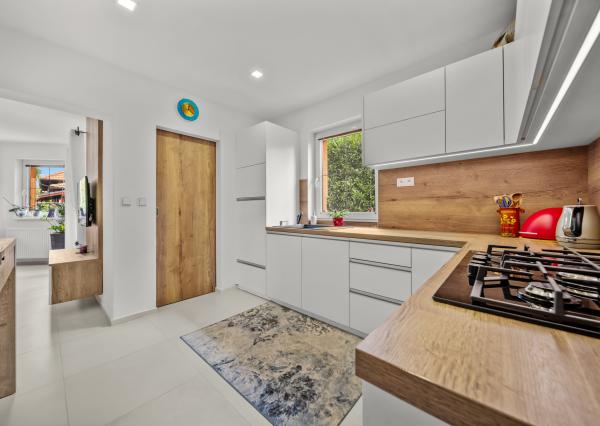 NA PREDAJ_RODINNÝ DOM_ŠAMORÍN_ MLIEČNO- VÝRAZNÁ ZĽAVA!!!