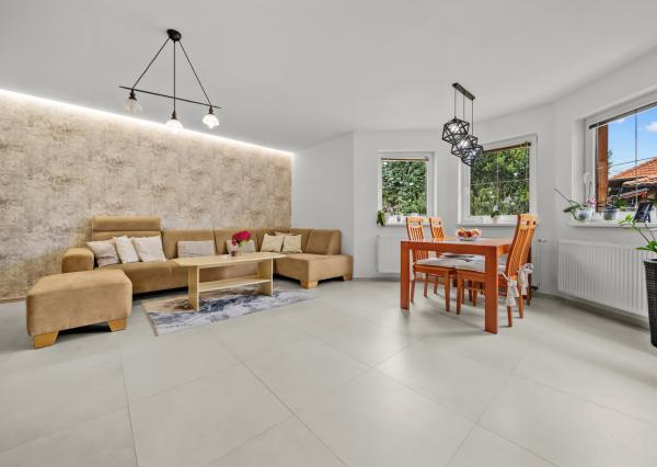 NA PREDAJ_RODINNÝ DOM_ŠAMORÍN_ MLIEČNO- VÝRAZNÁ ZĽAVA!!!