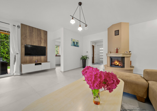 NA PREDAJ_RODINNÝ DOM_ŠAMORÍN_ MLIEČNO- VÝRAZNÁ ZĽAVA!!!