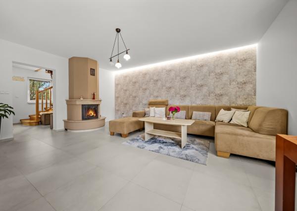 NA PREDAJ_RODINNÝ DOM_ŠAMORÍN_ MLIEČNO- VÝRAZNÁ ZĽAVA!!!