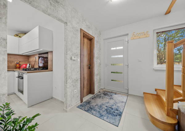 NA PREDAJ_RODINNÝ DOM_ŠAMORÍN_ MLIEČNO- VÝRAZNÁ ZĽAVA!!!