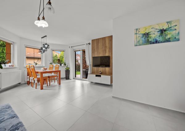 NA PREDAJ_RODINNÝ DOM_ŠAMORÍN_ MLIEČNO- VÝRAZNÁ ZĽAVA!!!