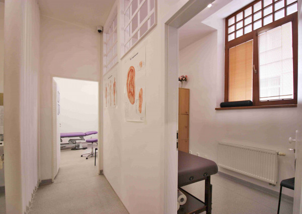 PRENÁJOM ambulancia/služby 101,10m2, Piešťany, Winterova ul.