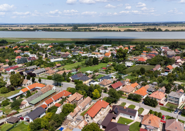Na predaj zabehnutá krčma s tradíciou vo Vojke nad Dunajom
