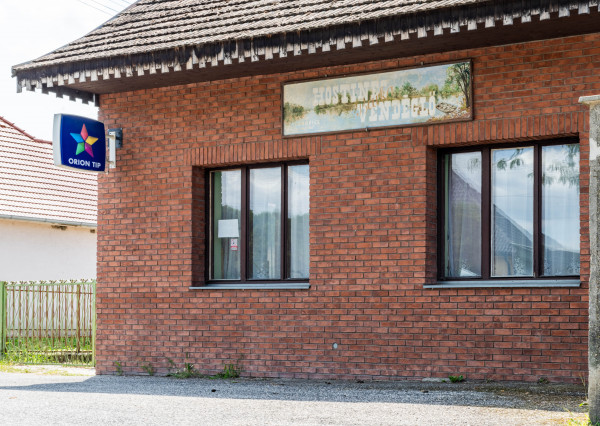 Na predaj zabehnutá krčma s tradíciou vo Vojke nad Dunajom