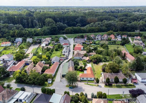 Na predaj zabehnutá krčma s tradíciou vo Vojke nad Dunajom