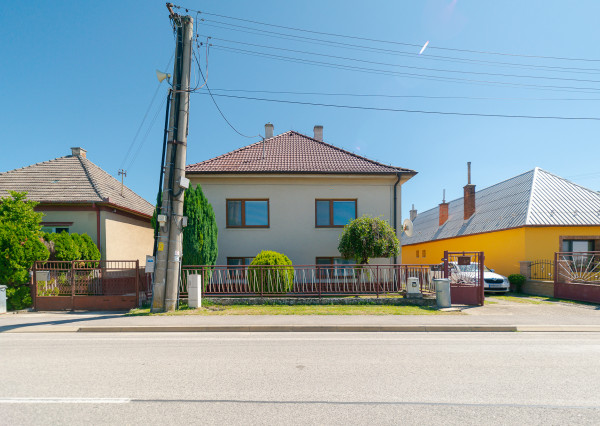 🏡 NA PREDAJ - Rodinný dom v obci Hrádok