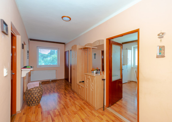 🏡 NA PREDAJ - Rodinný dom v obci Hrádok