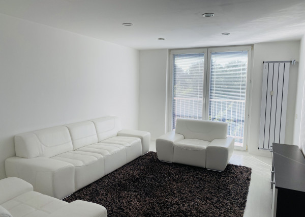 Na prenájom zrekonštruovaný 3-izbový byt v Dunajskej Strede