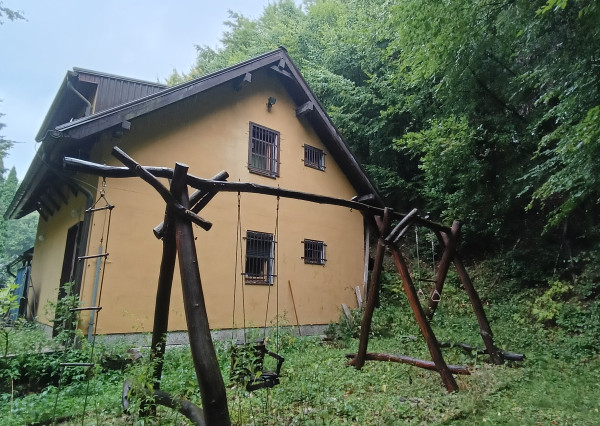 Na predaj celoročne obývateľná chata  - Ružín