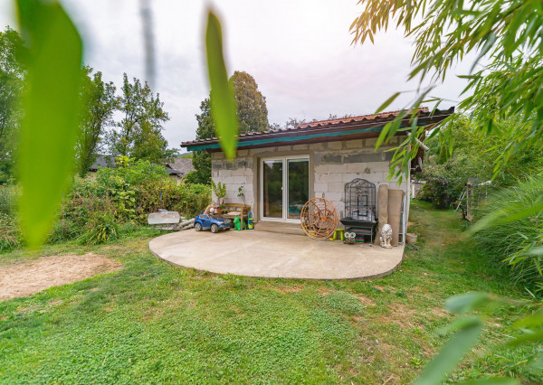 🏡 PREDAJ rodinného domu s veľkým pozemkom – Hrušové