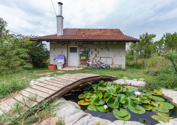 🏡 PREDAJ rodinného domu s veľkým pozemkom – Hrušové